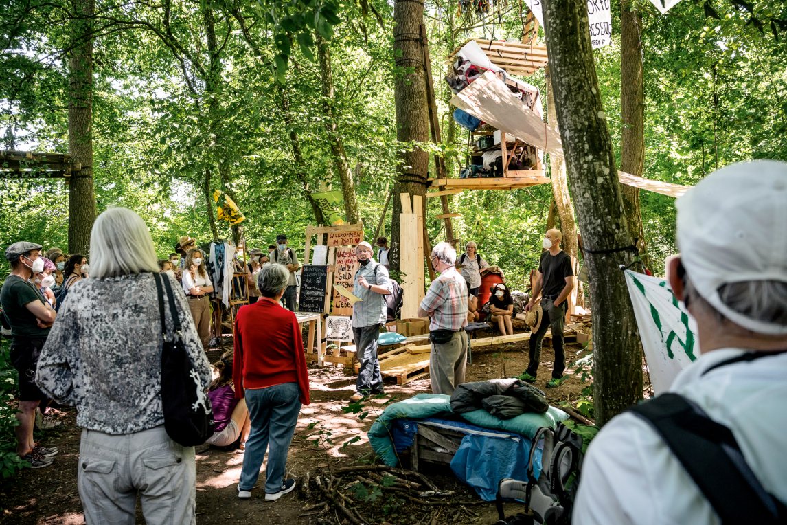 GRÜN GEGEN GRÜN
Umweltschützer wollen verhindern, dass Bäume und unberührte Natur bei Dietenbach einem ambitionierten Öko-Neubauprojekt weichen müssen
