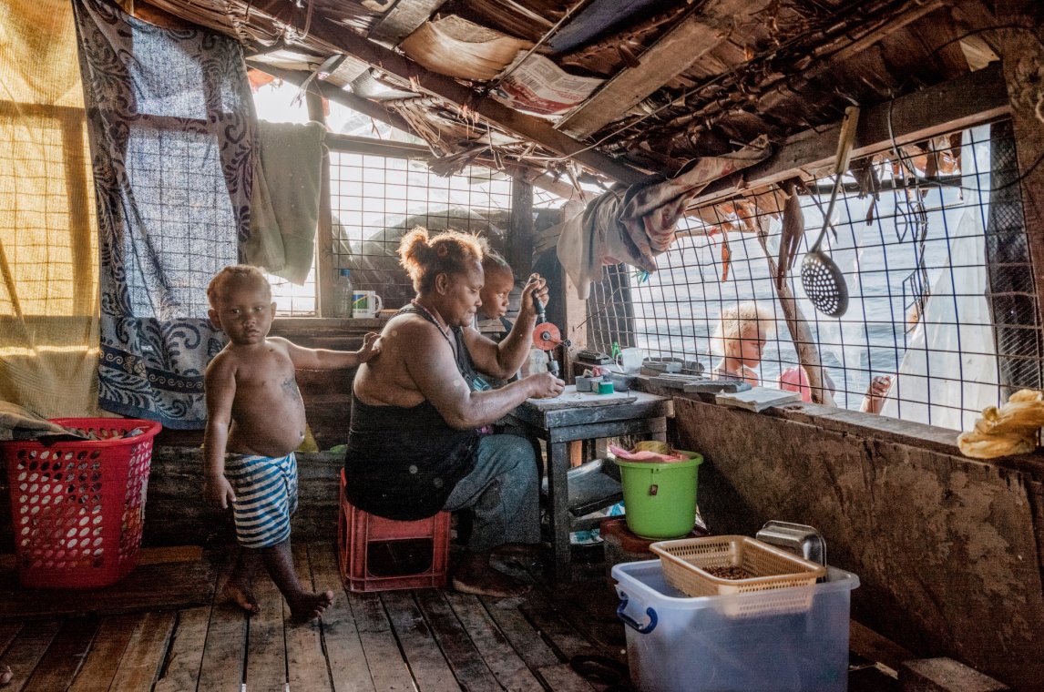 <p>MEERMENSCHEN Auf den Salomonen leben und arbeiten viele Familien nicht nur mit, sondern auch auf dem Meer</p>

